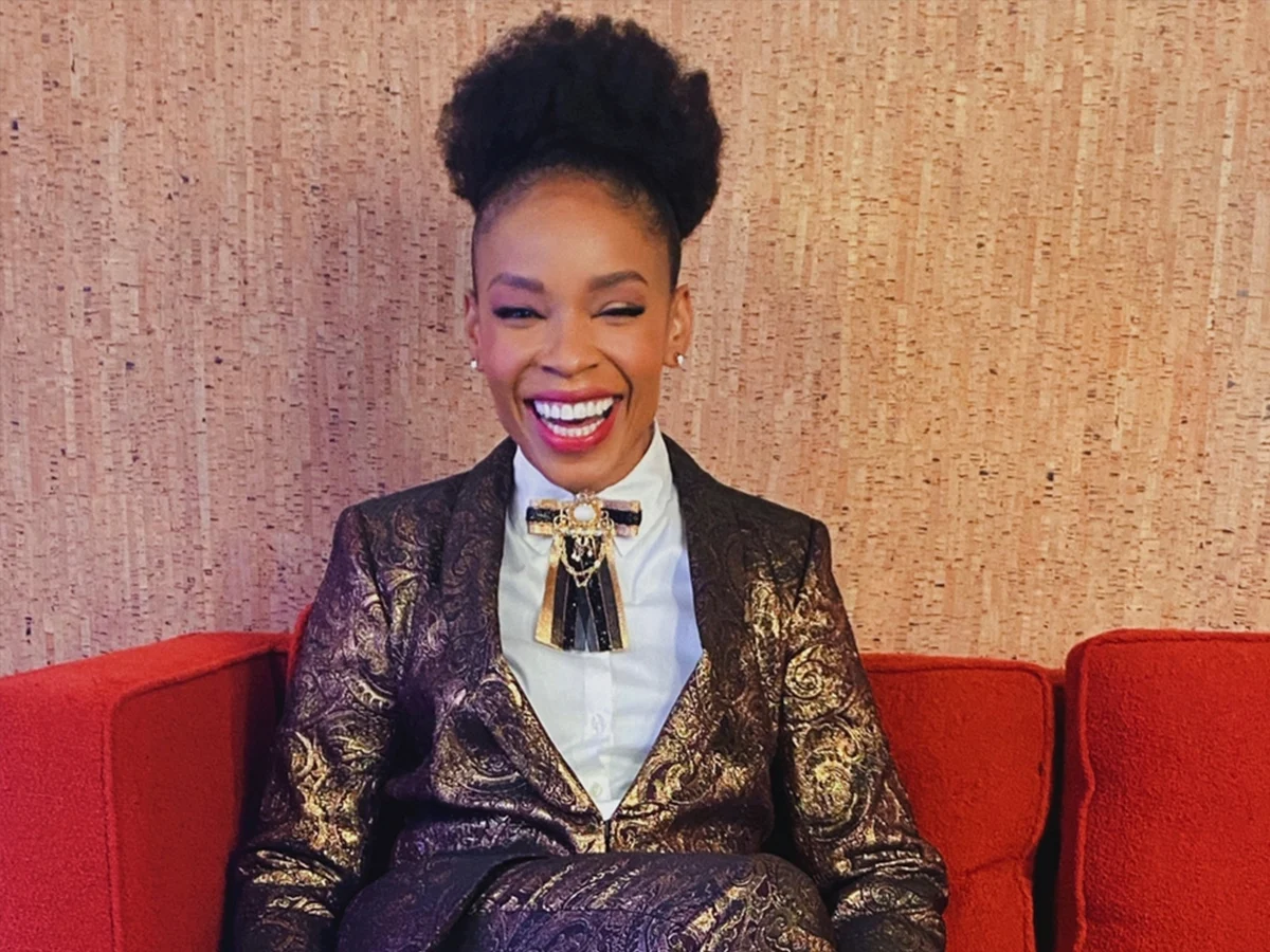 喜劇演員安伯·魯芬（Amber Ruffin
