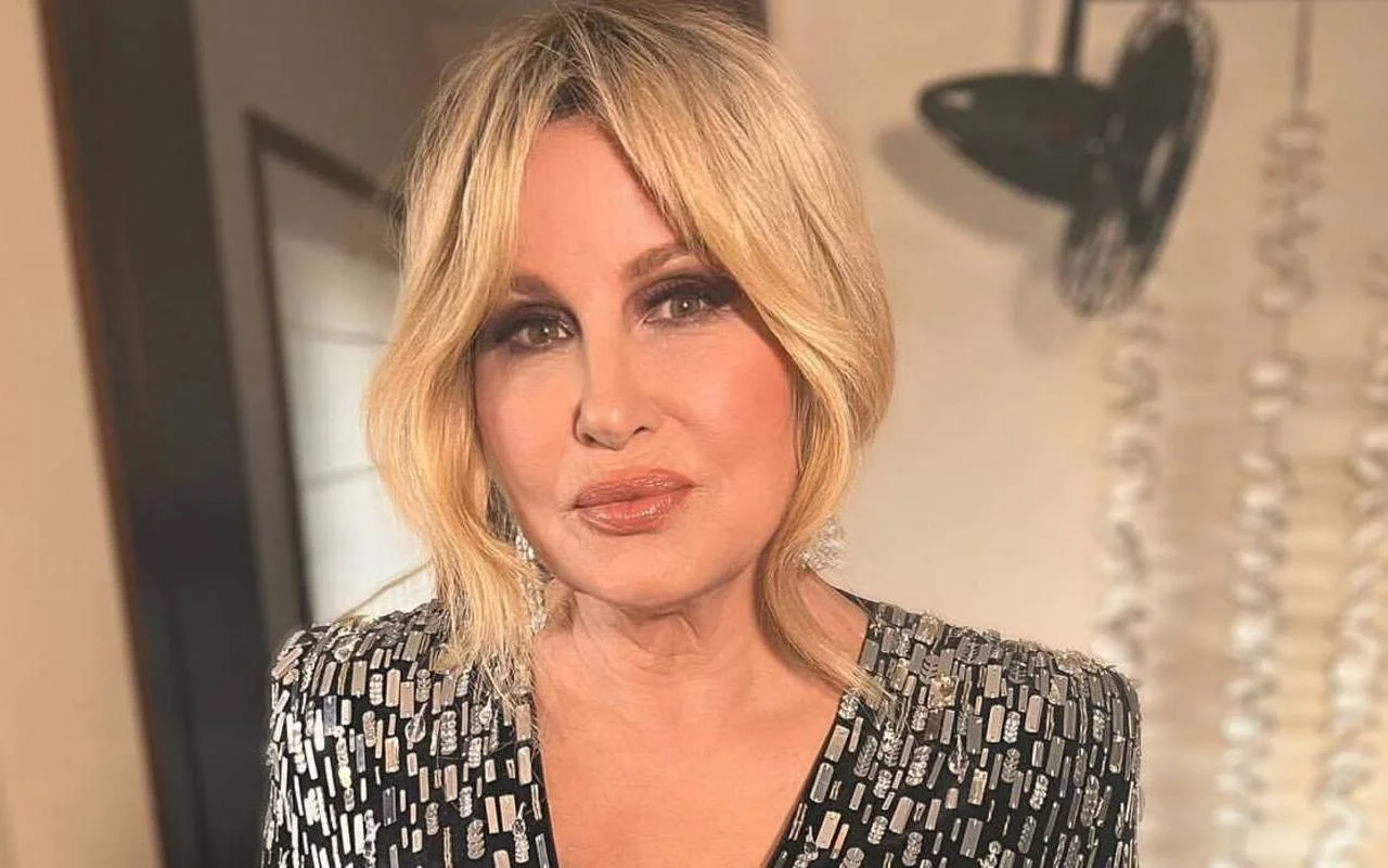 珍妮弗·柯立芝（Jennifer Coolidge）在職業鬥爭中“不知道如何玩遊戲”